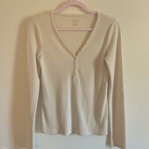 American Eagle Waffle Long Sleeve Henley, Cream, size medium